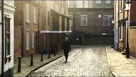Fake or Fortune SE4 E01 "Lowry"