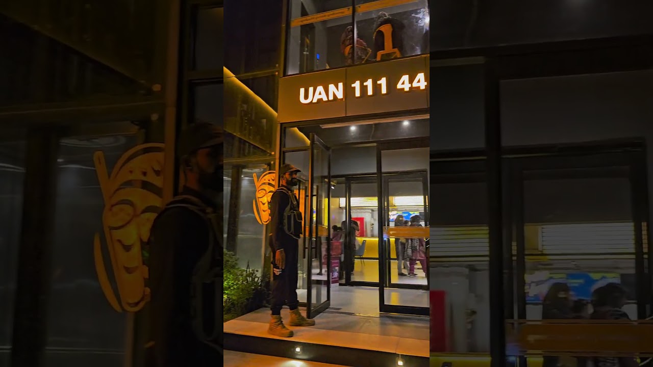 Cheezious Lahore 🍕 