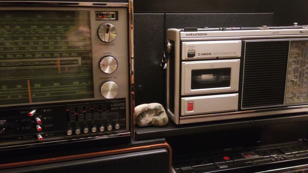 Vintage German radios (9)