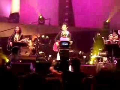 Kenny B 08 Concert - 06