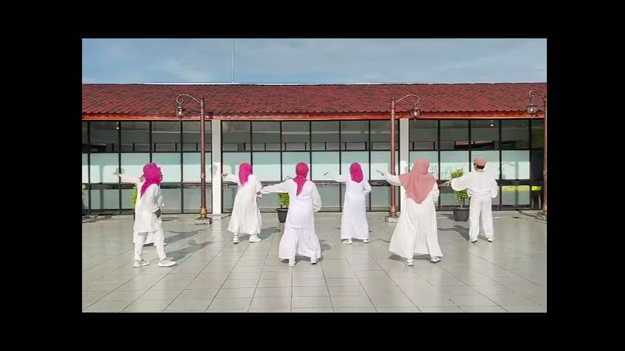 Memandangmu 2026 \\ Line dance\\ Choreographer: Andromeda (INA) & Mimitha Kaeru (INA)\\ demo ThabitA
