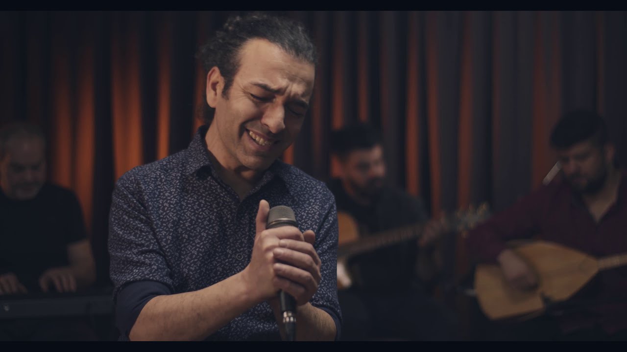 Oğuz Aksaç - Karadır Kaşların (Akustik)