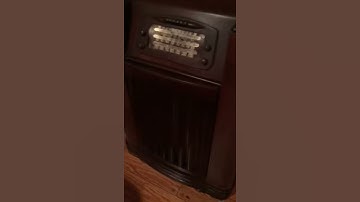 Philco 1948 record player/radio