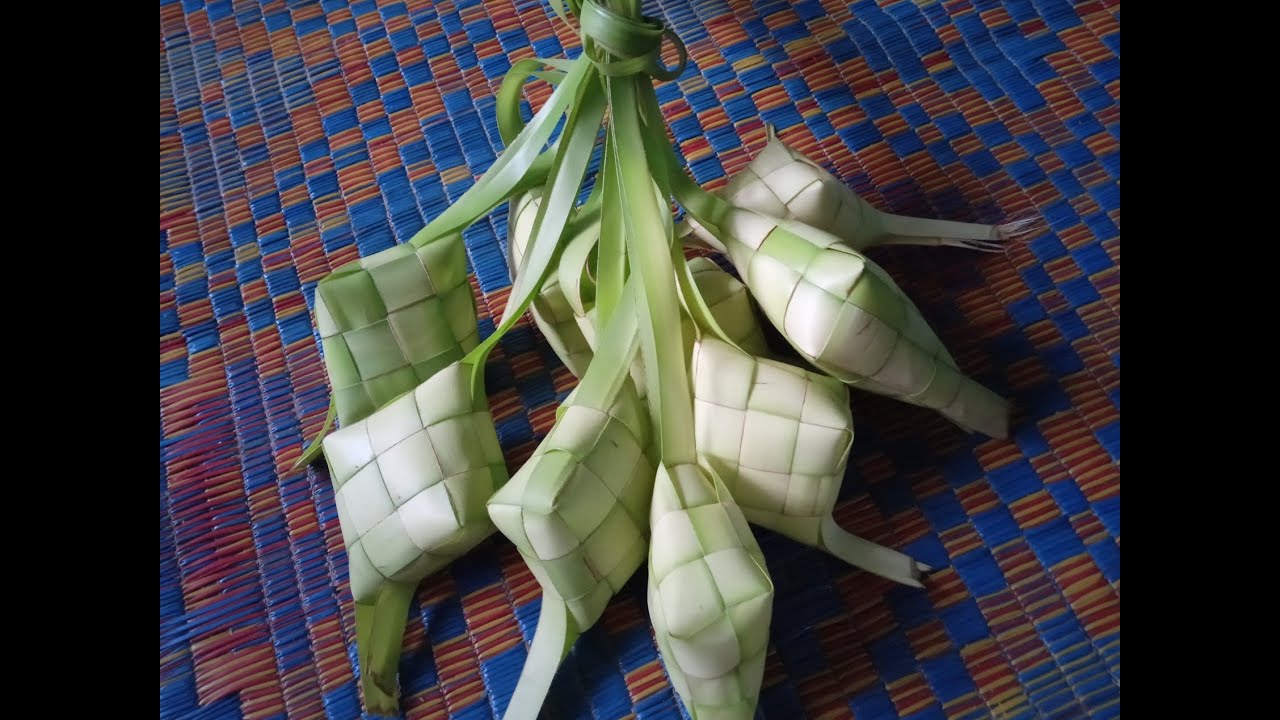  Cara  membuat  ketupat dari  daun  kelapa  YouTube