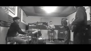 Dongker  Bertaruh Pada Api cover
