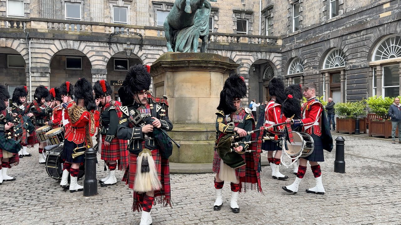 The Black Watch Pipes and Drums 3 SCOTS come to Edinburgh with their famous 'Wha' Saw The 42nd'