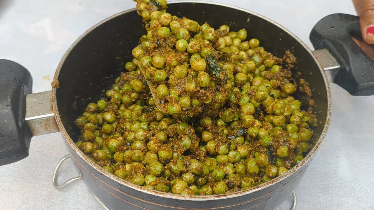 आम ,नींबू, मिर्ची का अचार बहुत खाया होगा क्या आपने कभी हरे मटर का चटपटा अचार ट्राई किया।