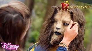 Road to Auradon #5 Wardrobe | Descendants 3 | Disney Channel Africa