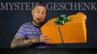 Mysteriöses Geschenk zum Geburtstag | UNBOXING