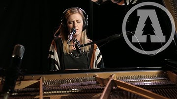 Rebecca Roubion - Break | Audiotree Live