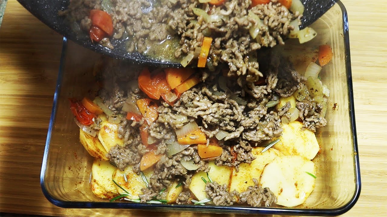 A quick recipe for potatoes with minced meat. Baked potatoes with mince