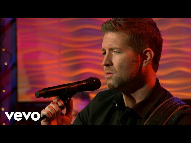 Josh Turner - How Great Thou Art (Live From Gaither Studios) class=