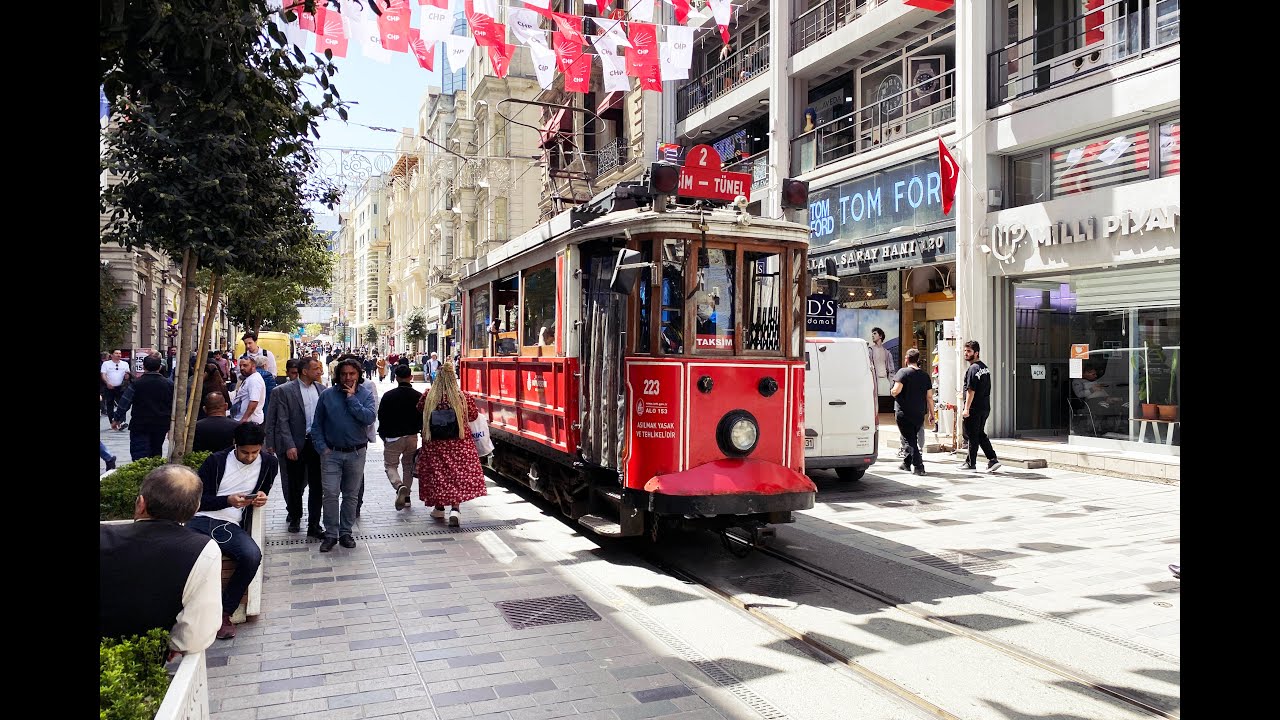 ISTANBUL TAKSIM CINEMATIC 4K WALK IN SLOW MOTION