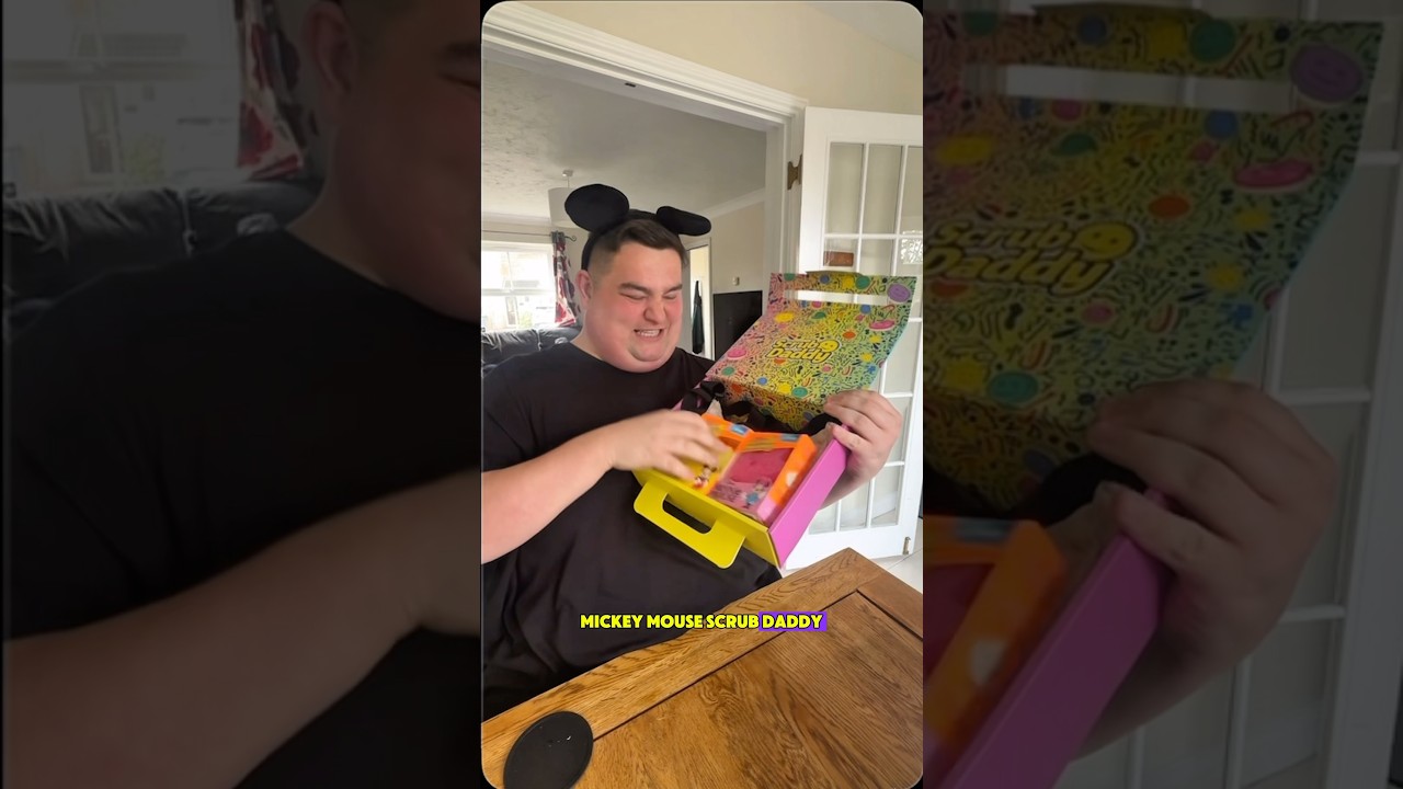 Did someone say DISNEY scrub daddy??? 