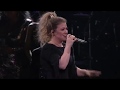 Kelly Clarkson - A Minute + a Glass of Wine (feat. Reba McEntire) [Live in Nashville, TN]