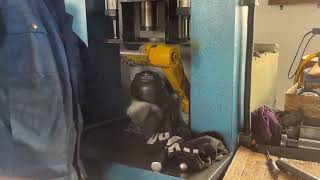 20Ton Hydraulic jack loading test