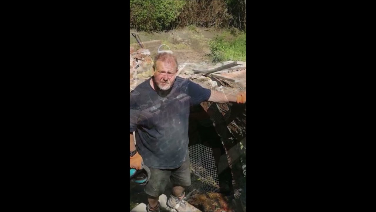 THE HONEST BUILDER SPECIALIST LIME & FLINT BRIDGE REBUILD RIVER ITCHEN TWYFORD HAMPSHIRE, ENGLAND