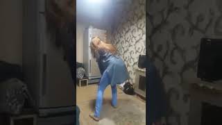 Stani Mujra Stani Girl Dancing In A Private Room
