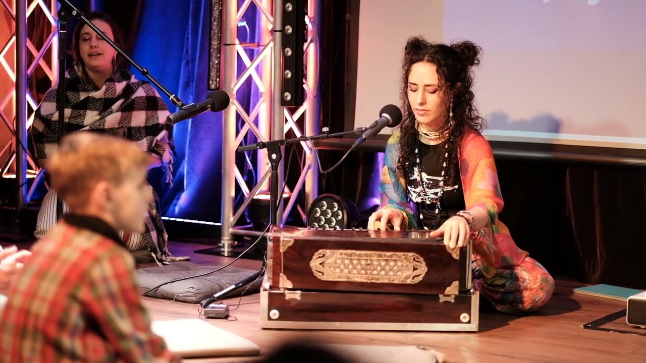 Rasalila Dasi - Shree Ram Jai Ram - Radhakripa Temple - Rouen France