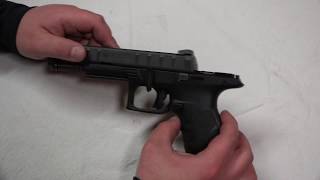 Beretta APX Pistol - Just Fieldstrip
Detail disassembly and assembly of a new polymer 9mm pistol.
More details, videos and Hi-Def pictures at www.gundrak.cz .
Music: Kevin MacLeod http://incompetech.com Beretta APX Pistol - Just Fieldstrip