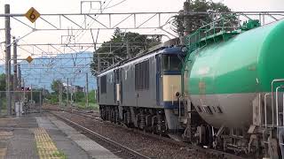 大きな音と立てて停車しましたが…発車のときはとても静かに動き出しました(^^;)…【EF64重連】1033号機1023号機石油貨物列車＆タキ貨車ブレーキ緩解時の台車の様子です(^^;)