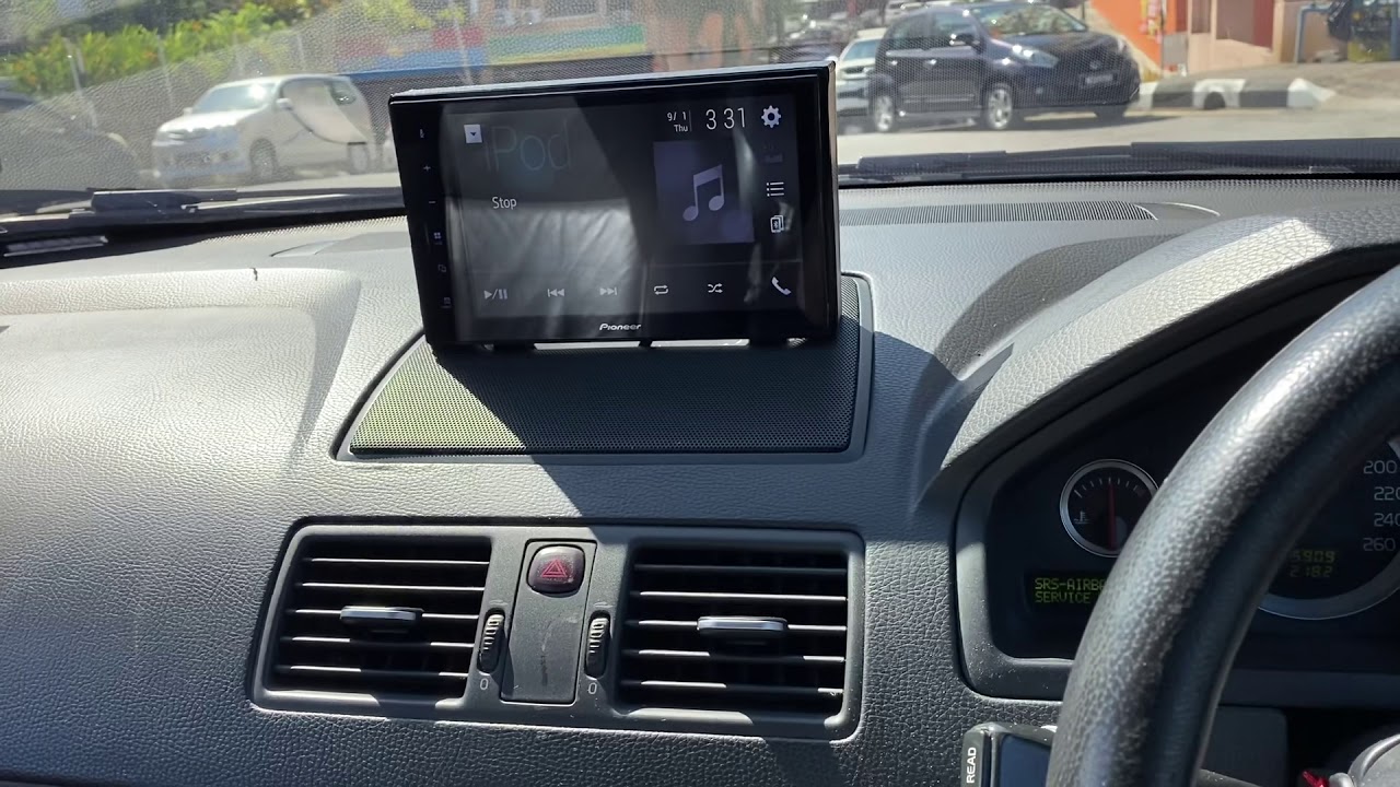 2008 Volvo XC90 upgrade to 8 inch pioneer with Apple CarPlay YouTube