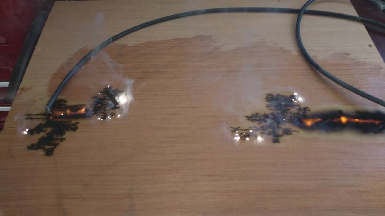 Safer Fractal Wood Burning (Lichtenberg) Setup 