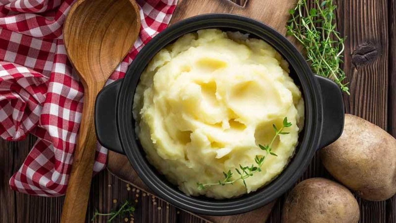 Jacques Pepin's Yellow Turnips and Mashed Potatoes YouTube