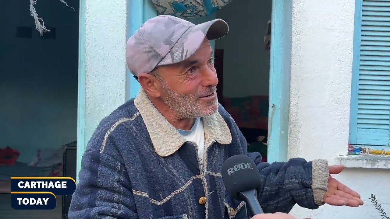 وادي الزرقاء : داري باش اطيح عليا نتمنى ناس الخير و المسؤولين  تعاوني 💔💔💔