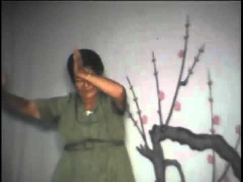 Issei Uchinanchu performing Kachashi, circa 1973