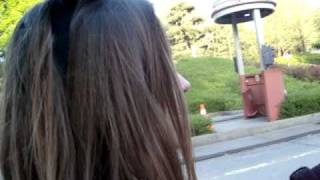 Download Lagu Ele conduciendo kart - Disneyland Paris 2011 MP3