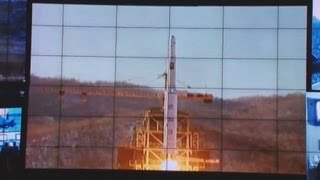 北朝鮮、ミサイルの映像公開 「発射」合図で垂直に上昇