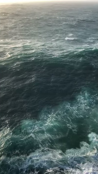 Rogue Wave hits Bishop Rock Lighthouse || ViralHog
