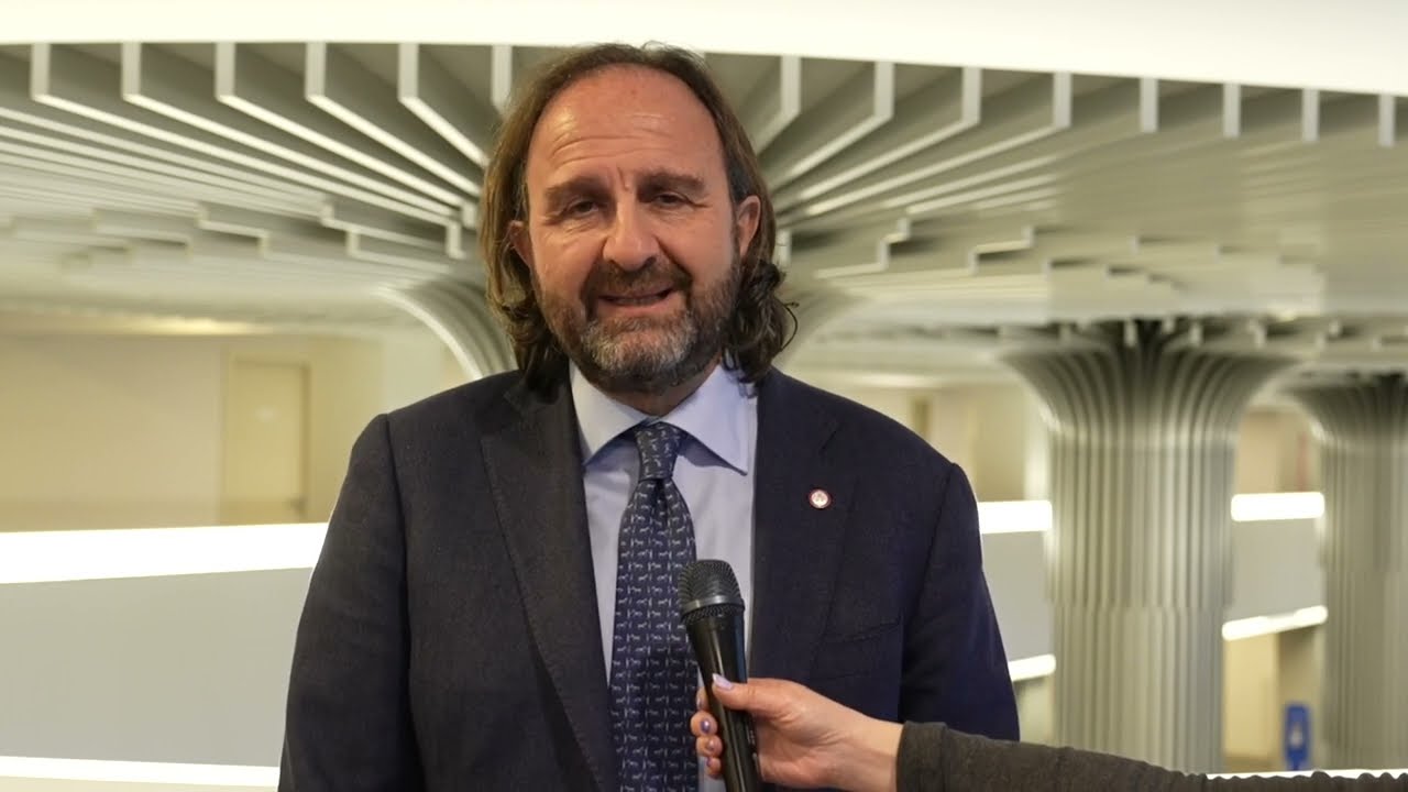 Epatite C a tutto tondo: cos'è, come si trasmette e come si diagnosticano e trattano i pazienti