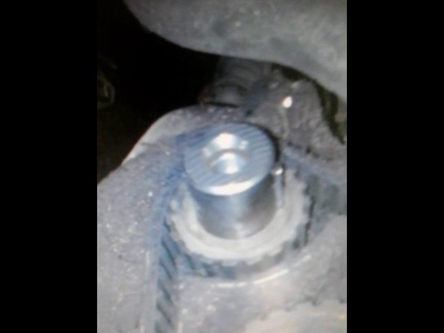 Снятие шкифа Ford 2 0