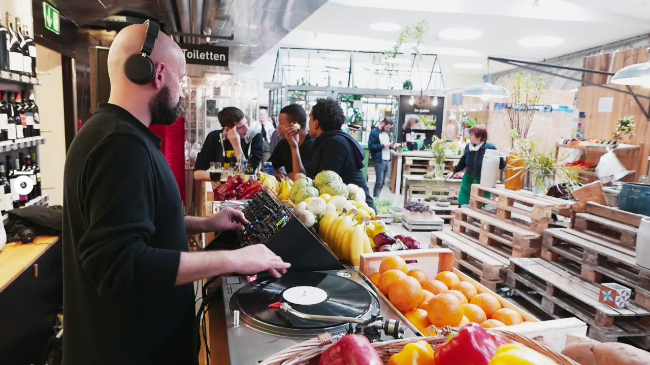 NEKES in 180 GR - Im Viadukt Market 2019