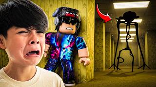 Can We ESCAPE The BACKROOMS In ROBLOX!?!