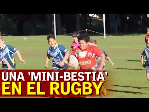 El niño de 8 años que es un coloso al rugby: ¡vaya 'bestia'!