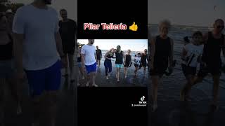 Tras 12 horas de nado, Pilar Telleria con tan solo 19 años