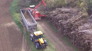 [GoPro] JCB 8250 + Eschelböck Biber 92 im Kampf gegen das Holz !