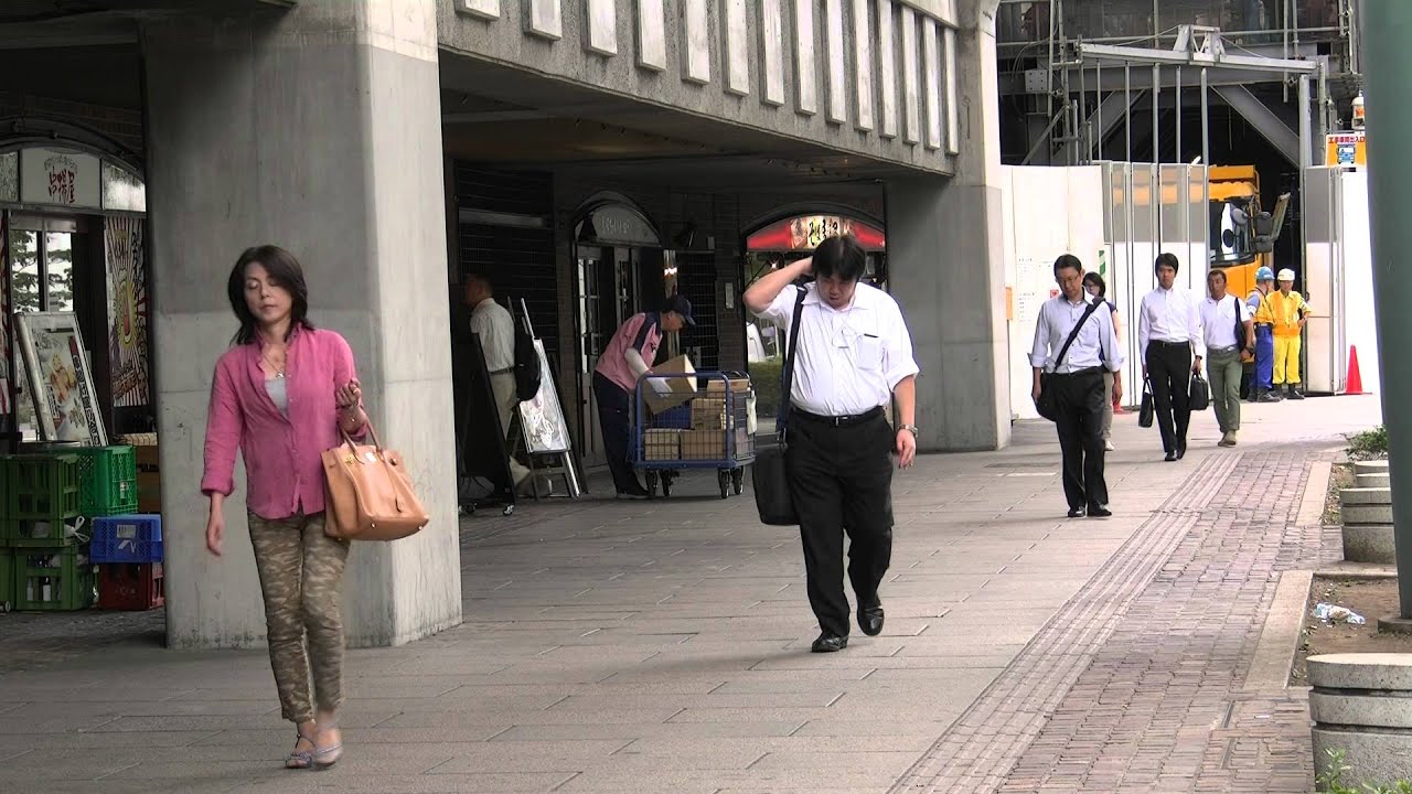 Japan,Tokyo,around TokyoStation, 2014y08m08d08h43