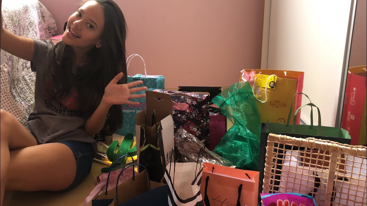 ABRINDO PRESENTES DE ANIVERSÁRIO SUPER LEGAIS