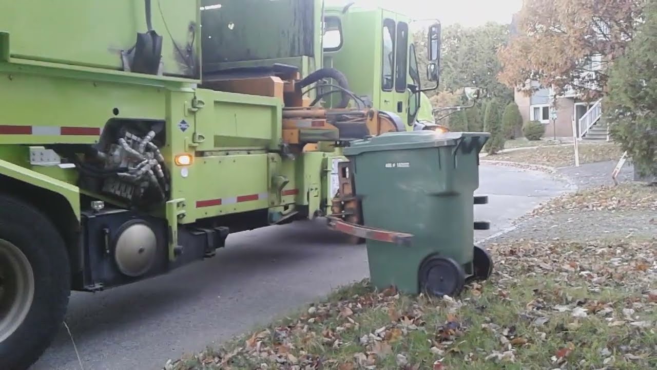 Camion poubelle Québec matrec en actions