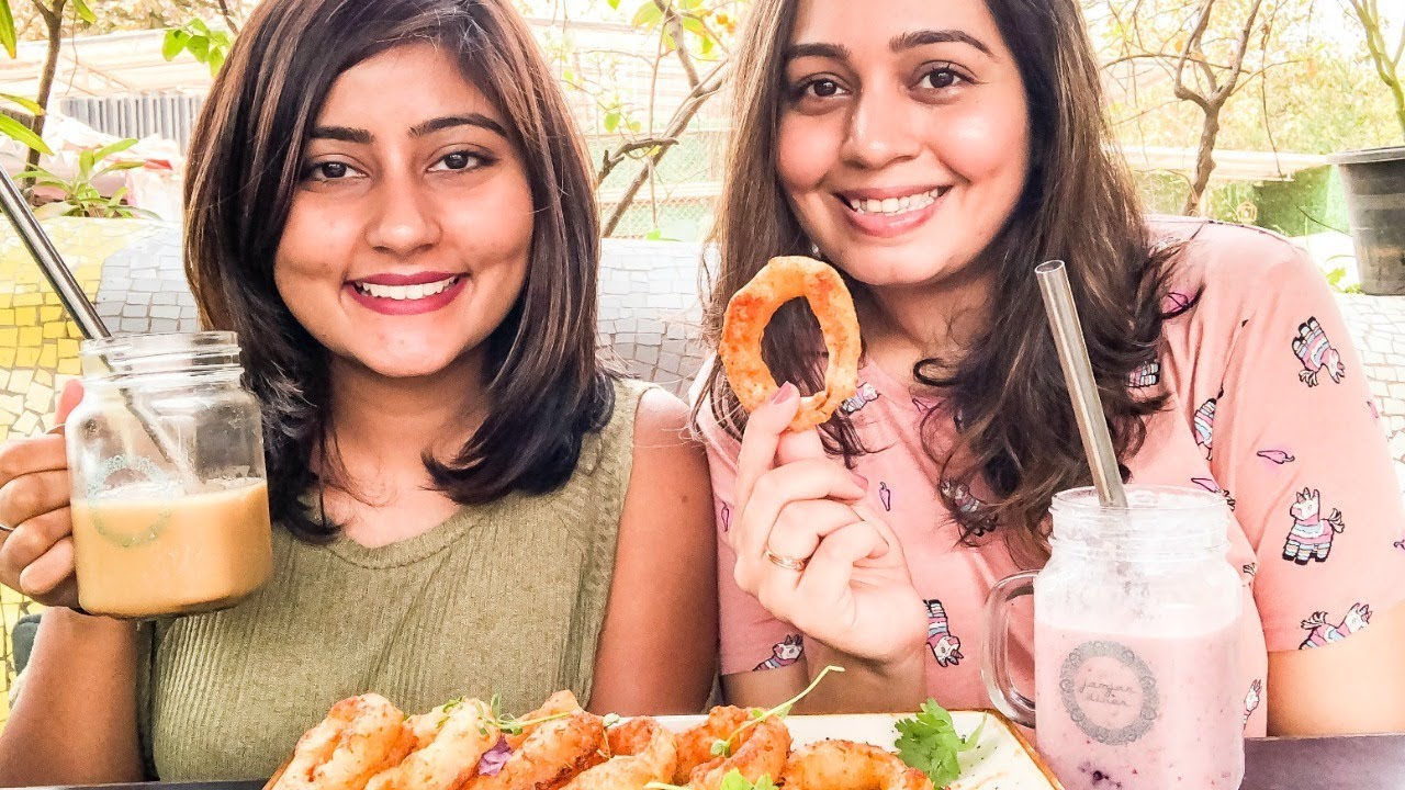 Best Onion Rings in Mumbai at Jamjar Diner with KRITIKA GOEL😋
