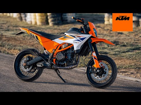 2025 KTM 390