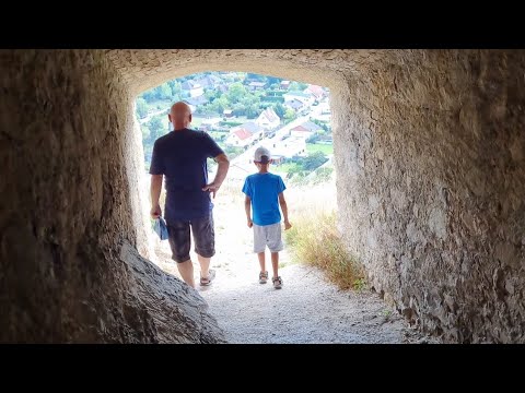 EXCITING VIEW FROM THE RUIN OF A CASTLE | VISIT AUSTRIA | HAINBURG AN DER DONAU | EXPLORING EUROPE