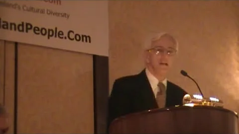 Justice Terrence O'Donnell inducts Mayor Ralph J. ...