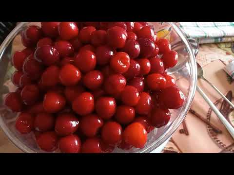 Videó: Hogyan Készítsünk Cseresznyét Borospogácsában