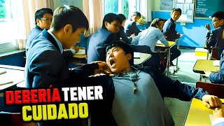 ¡El Maestro NO TIENE IDEA de que el Nuevo Estudiante al que Intenta GOLPEAR es un LUCHADOR Letal!