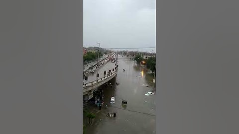 Nagan Chowrangi Karachi Main Baarishein